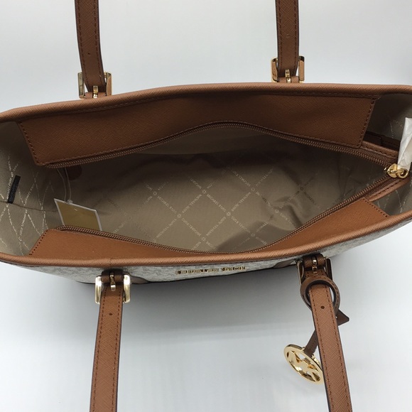 MICHAEL KORS SM TZ SHOULDER TOTE VANILLA - Picture 7 of 8